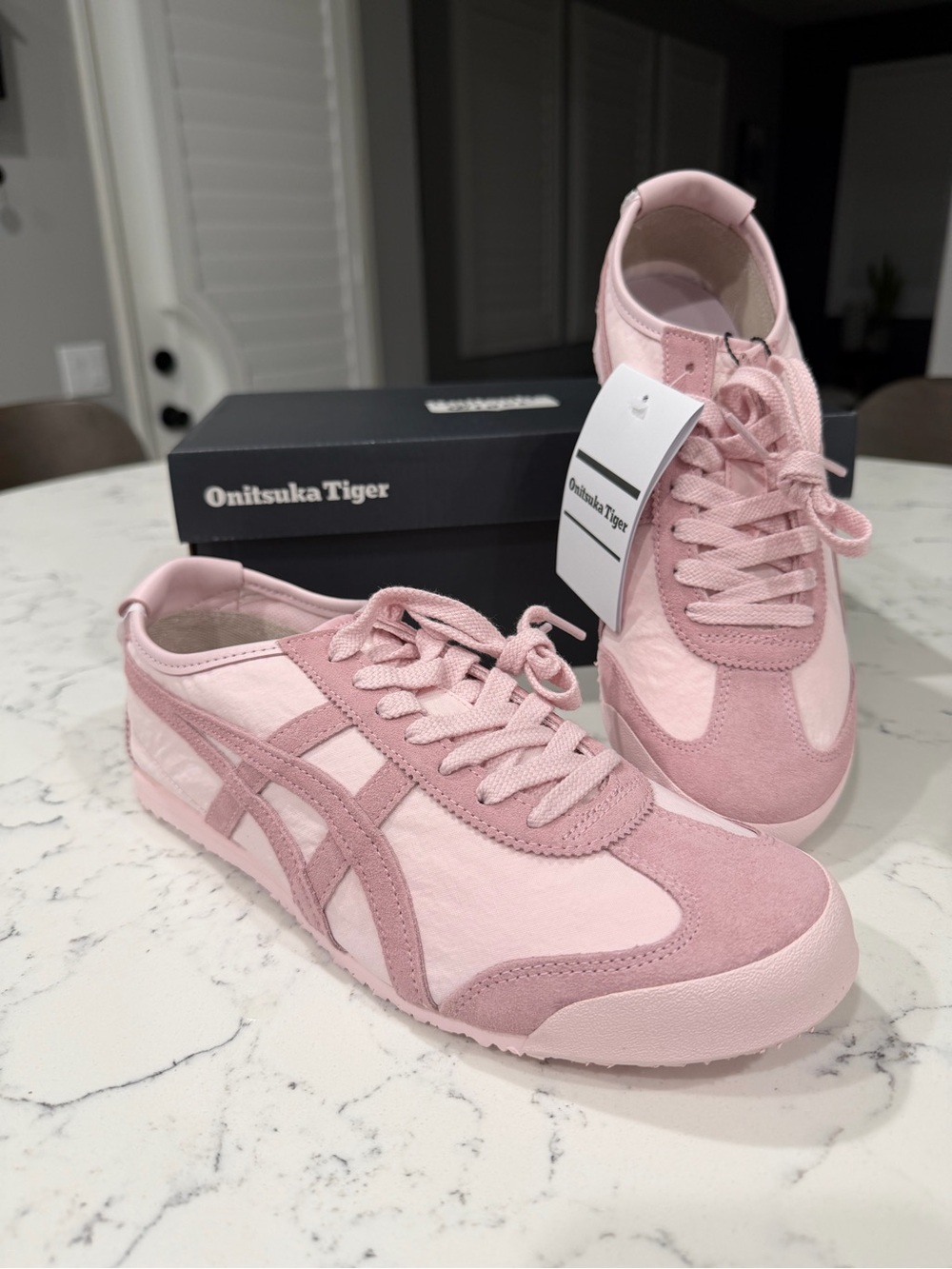 Onitsuka Tiger by Asics UNISEX Pink Low-Top Retro Sneakers Mexico 66